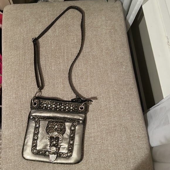 Western style pocketbook looks like a  Brahmin - Picture 2 of 4